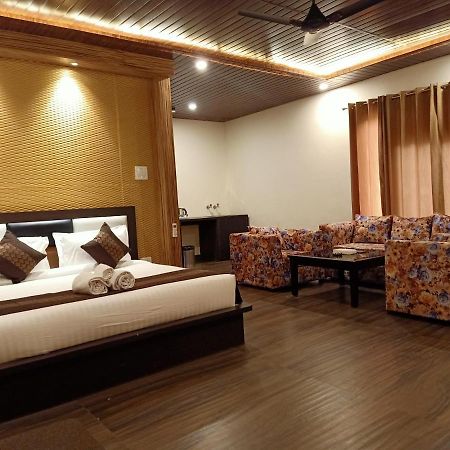 Skywood Resort Shoghi Shogi Esterno foto