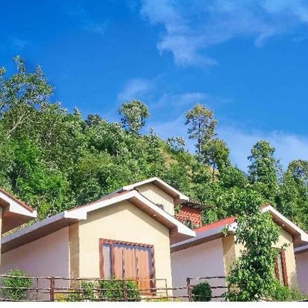 Skywood Resort Shoghi Shogi Esterno foto