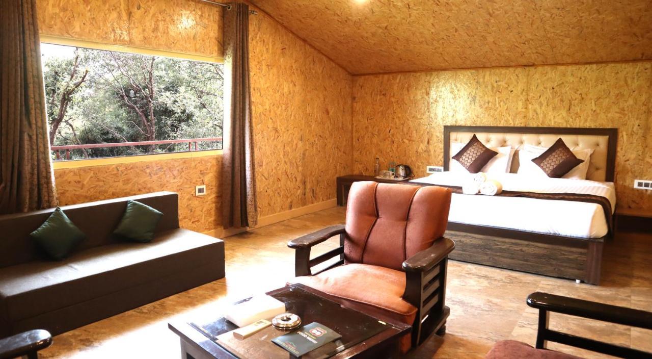 Skywood Resort Shoghi Shogi Esterno foto