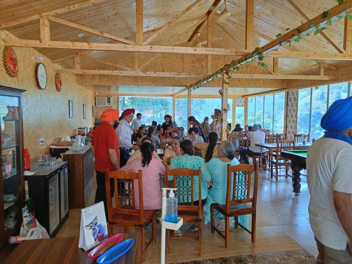 Skywood Resort Shoghi Shogi Esterno foto