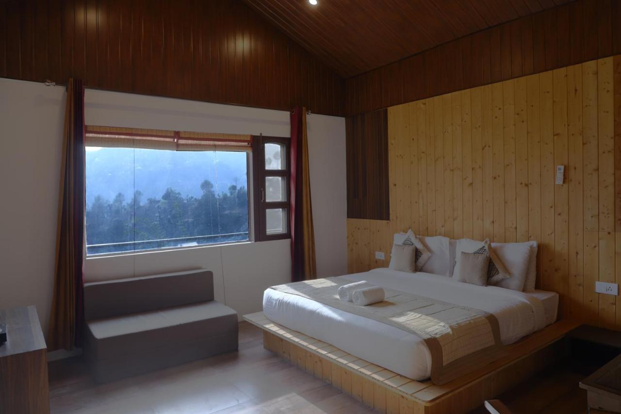 Skywood Resort Shoghi Shogi Esterno foto