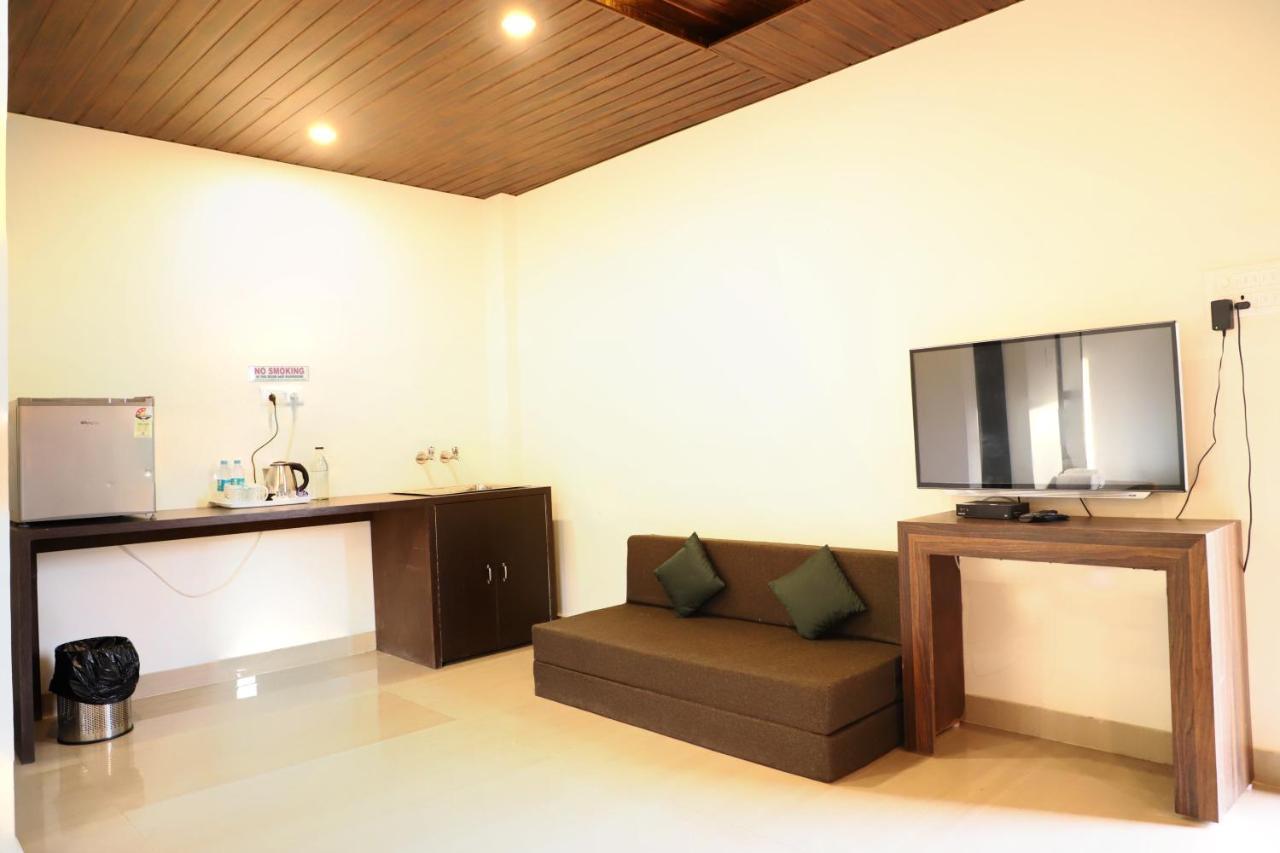 Skywood Resort Shoghi Shogi Esterno foto