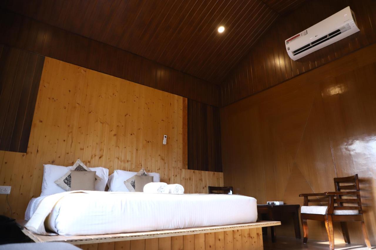 Skywood Resort Shoghi Shogi Esterno foto