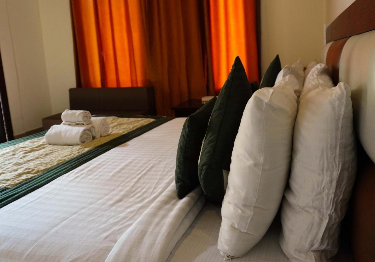 Skywood Resort Shoghi Shogi Esterno foto