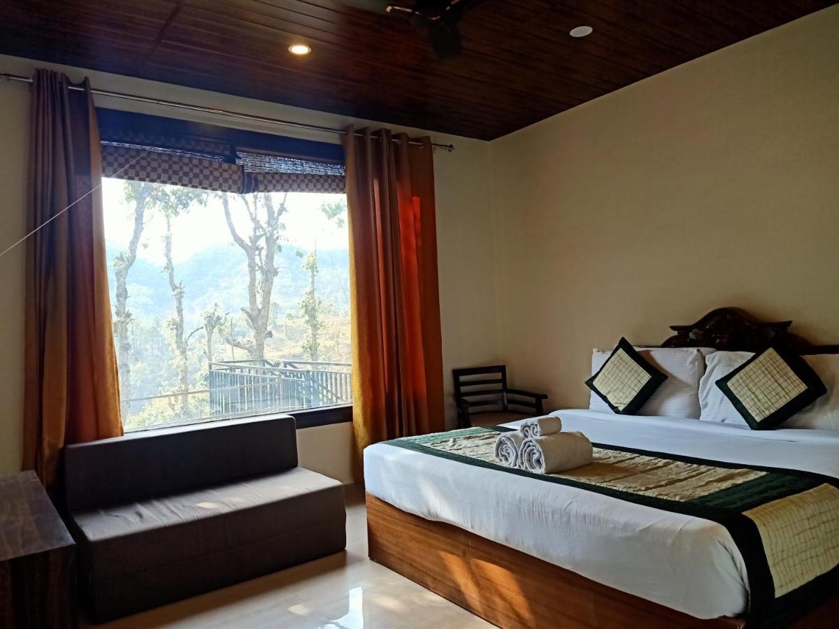 Skywood Resort Shoghi Shogi Esterno foto