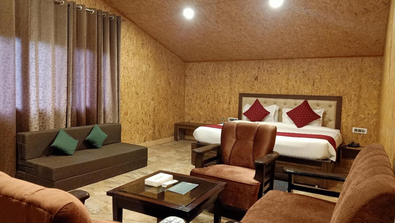 Skywood Resort Shoghi Shogi Esterno foto