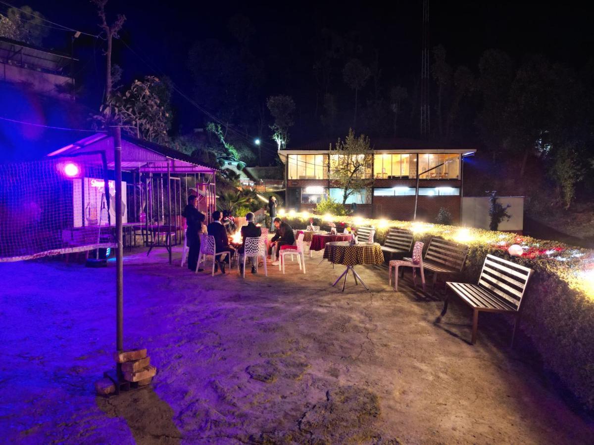 Skywood Resort Shoghi Shogi Esterno foto