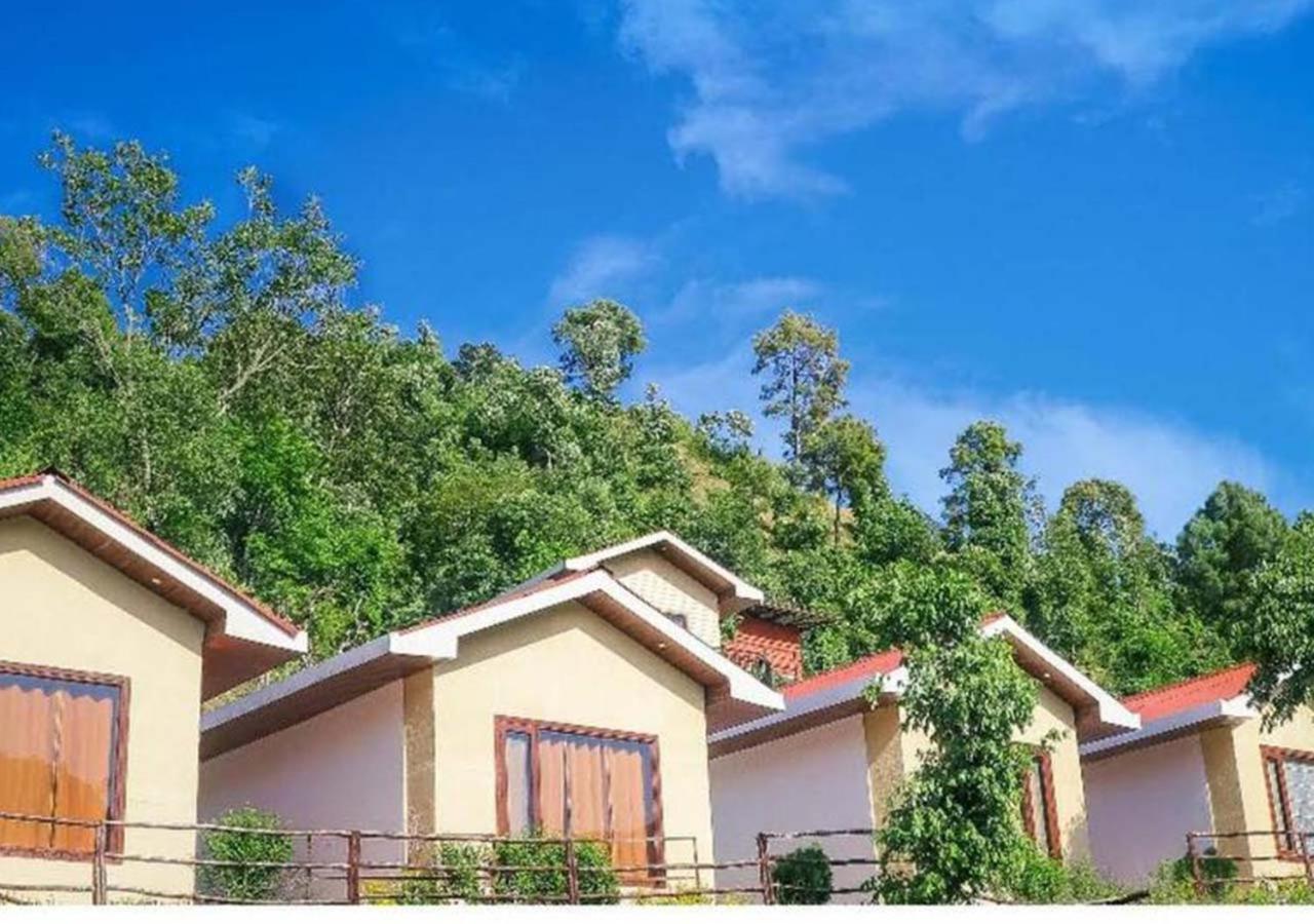 Skywood Resort Shoghi Shogi Esterno foto